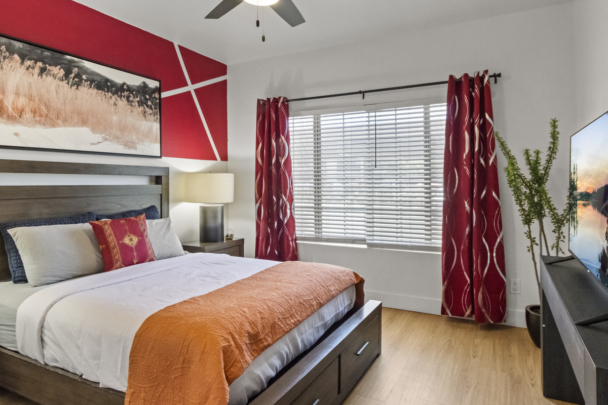 Relax and recharge in a comfortable, family-friendly bedroom 