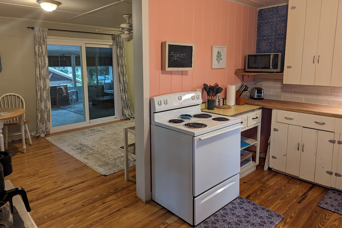 Kitchen (Apartment)