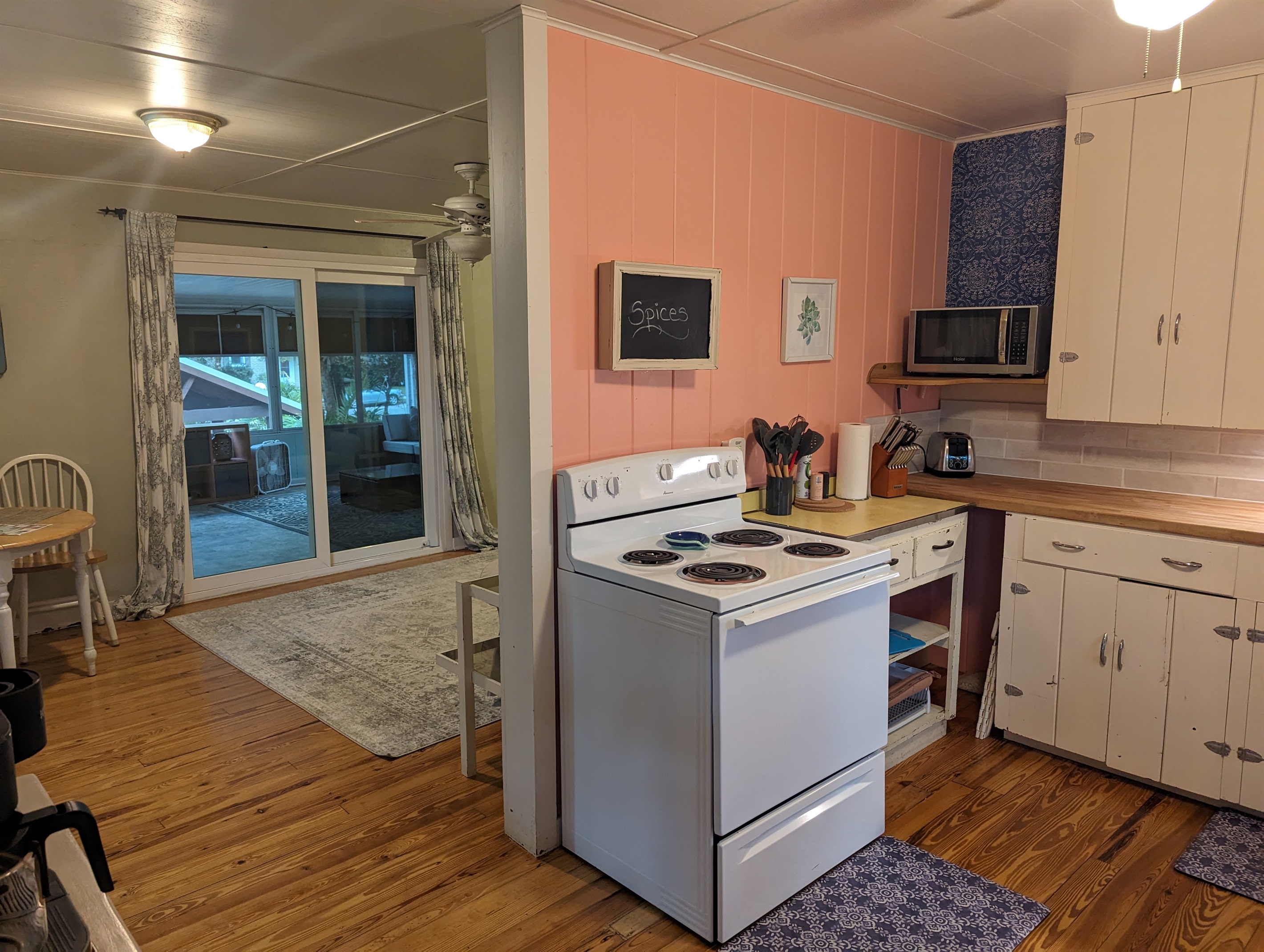 Kitchen (Apartment)