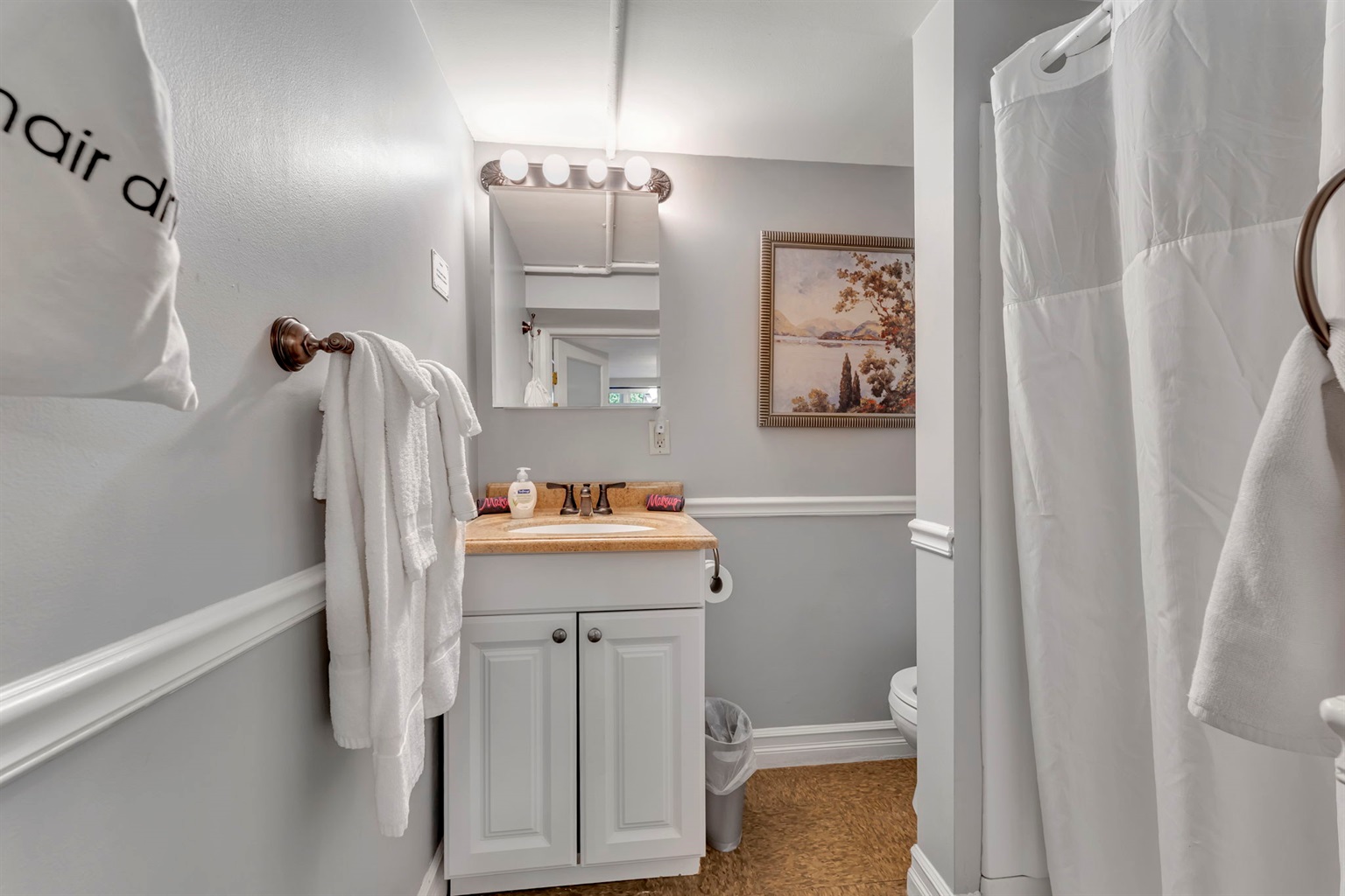 Creamery Apt 4 Bathroom with shower