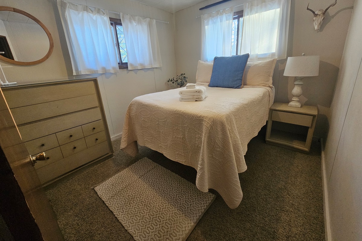 Bedroom 1 - Main Floor