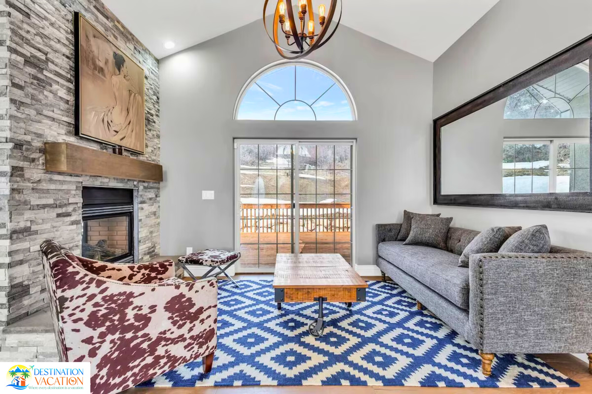 Cozy seating and striking views create the perfect retreat.