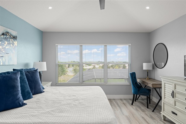 Upstairs Master Bedroom w desk