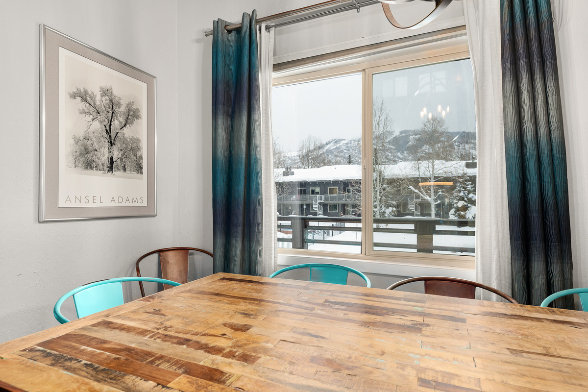 Dining Area | Dining Table for 8