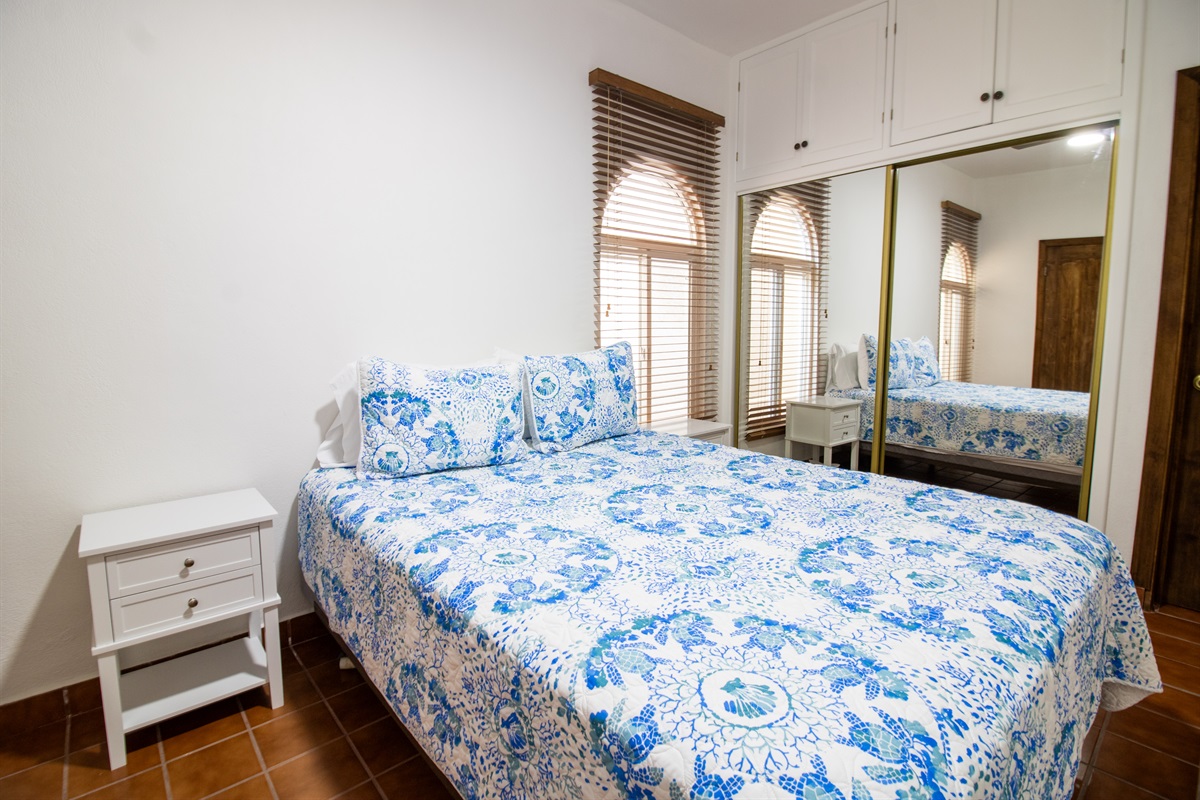 2nd Bedroom with Queen Bed and en suite Bathroom