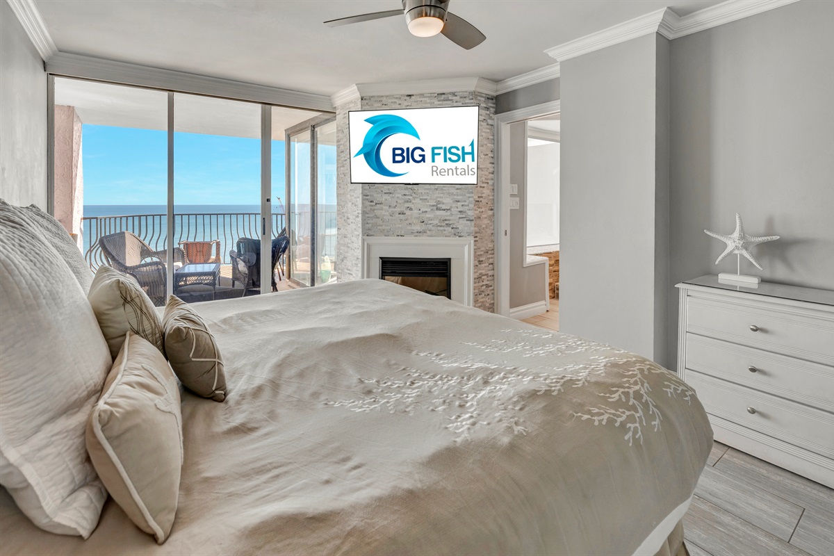 Stunning Bedroom Beautifully Decorated with Amazing Views 💫✨