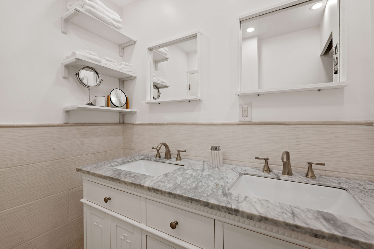 Make up mirrors so you can get ready wherever you want.
