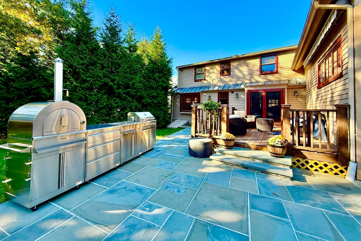 Outdoor Kitchen
