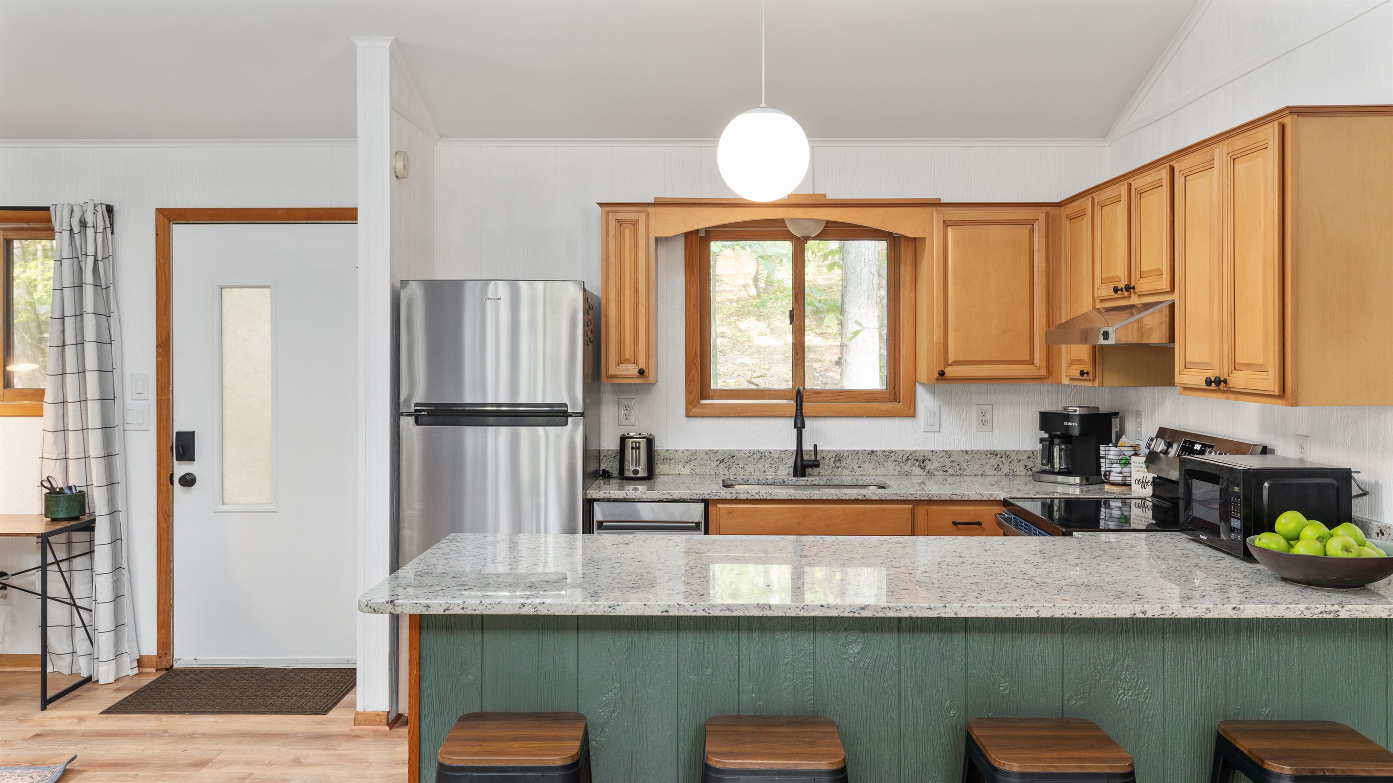 A kitchen for every guest—from morning coffee to kid-approved dinnerware, you're all set! 