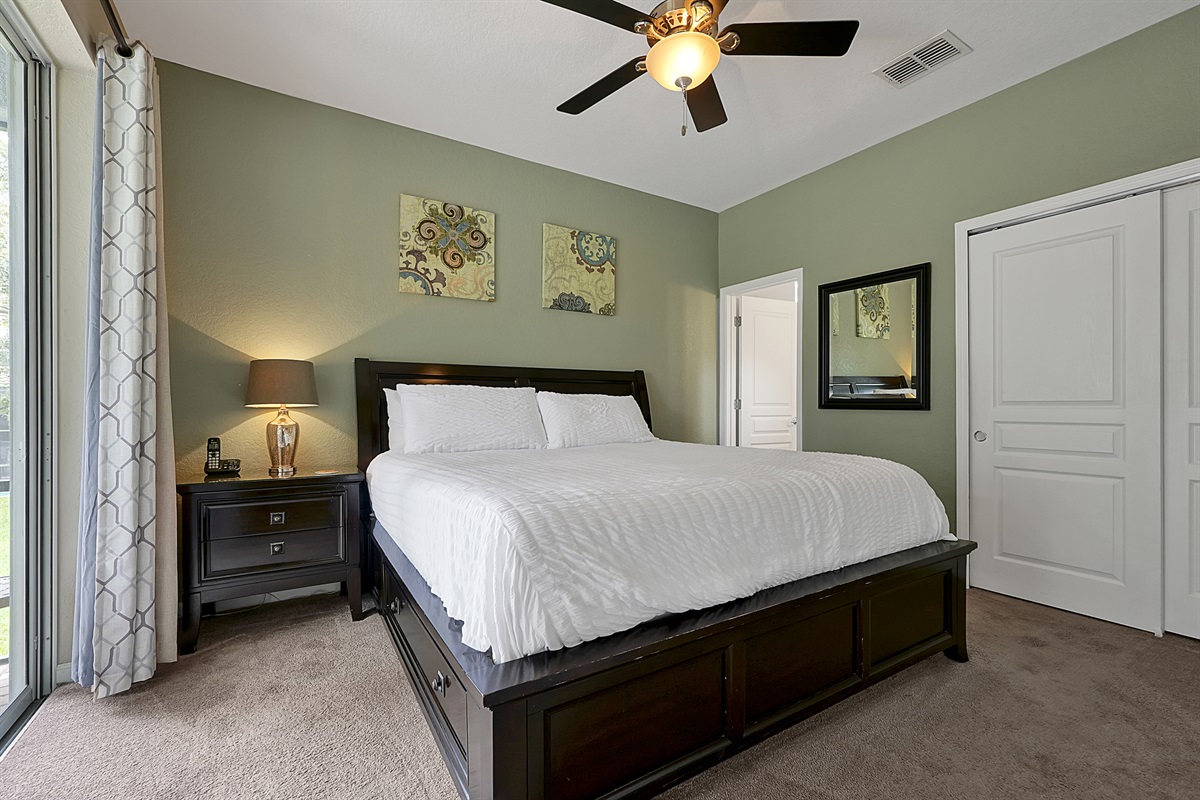 main bedroom-king bed