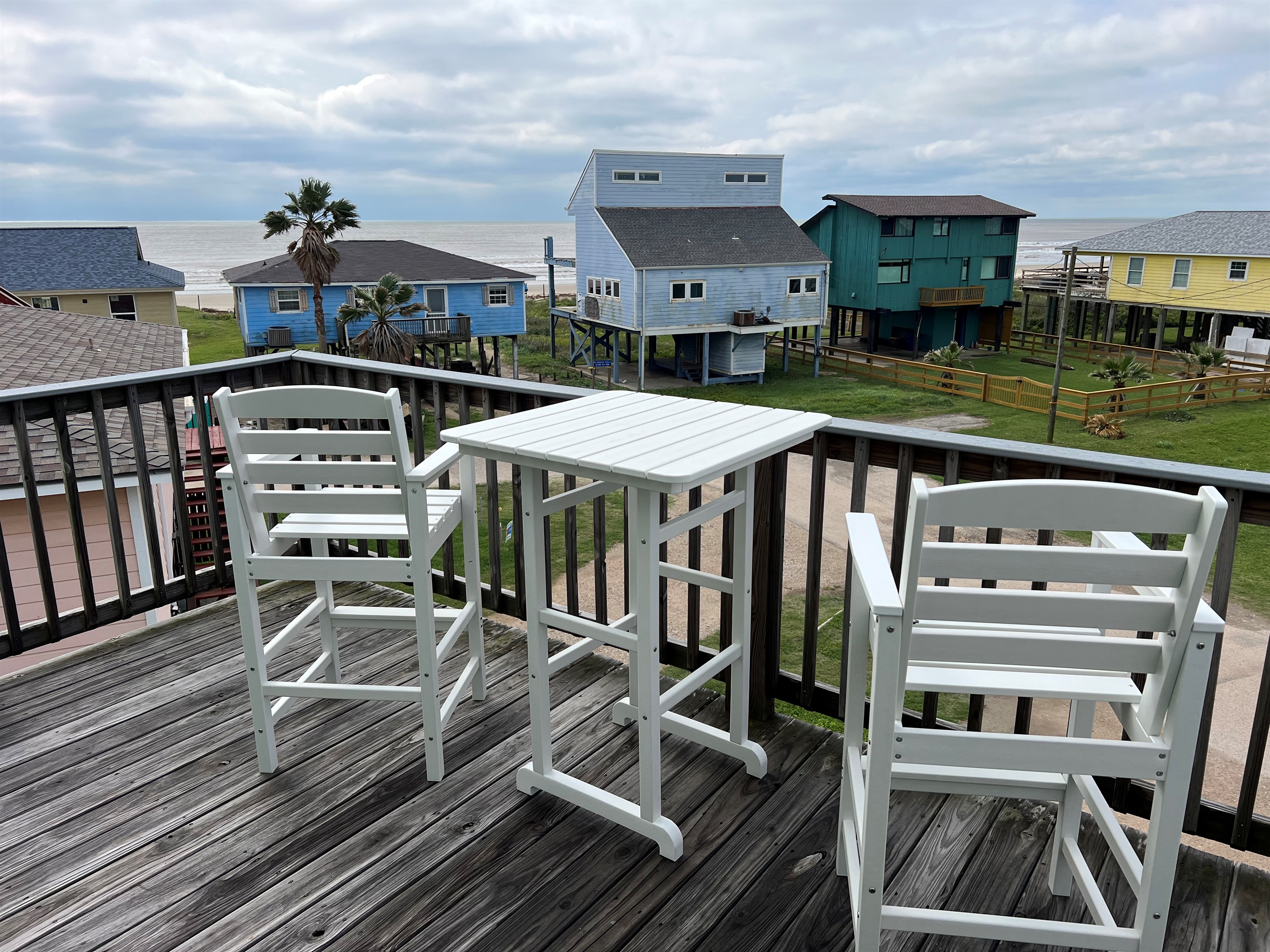 Top floor deck