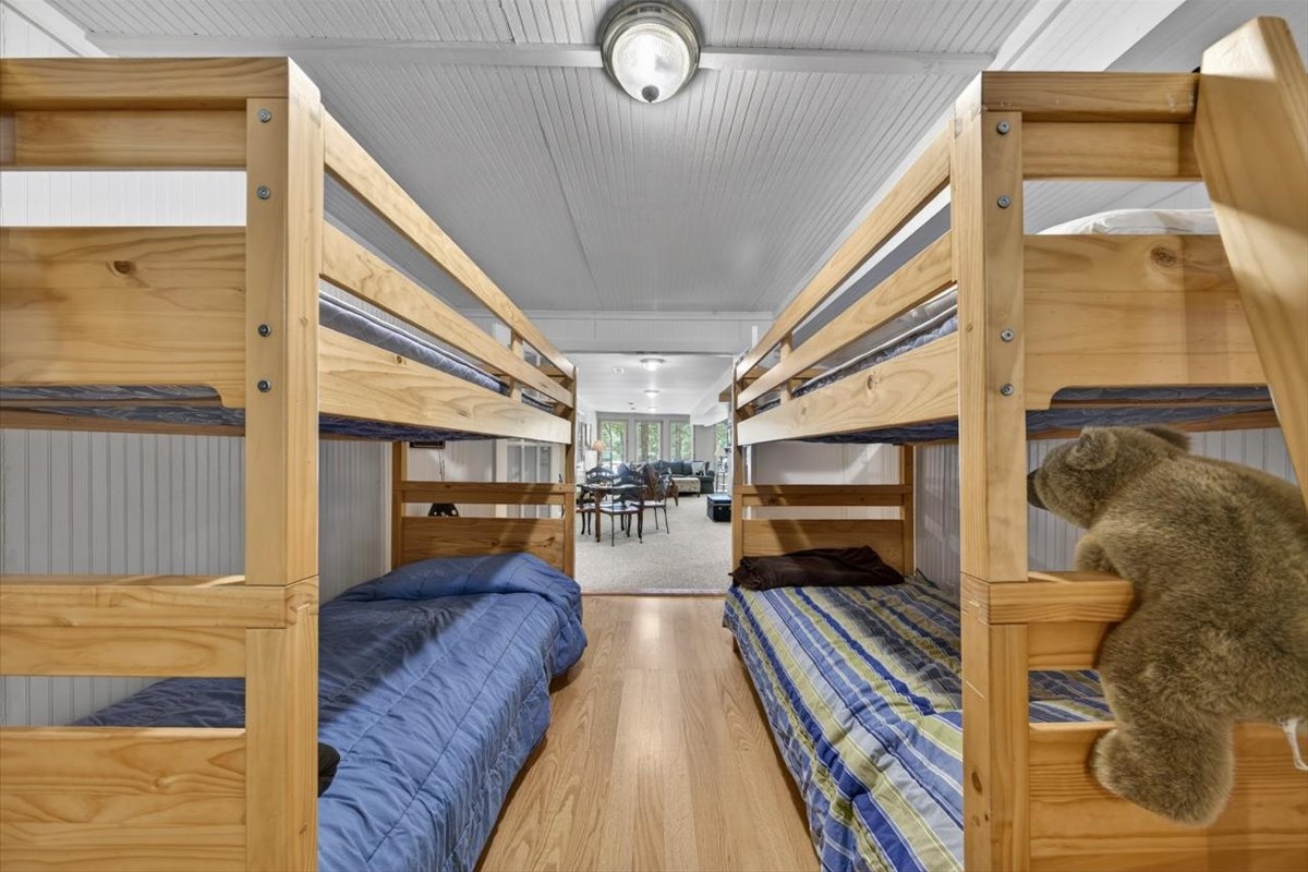 Fun bunk-style room with four twin beds—ideal for groups, kids, or friends.