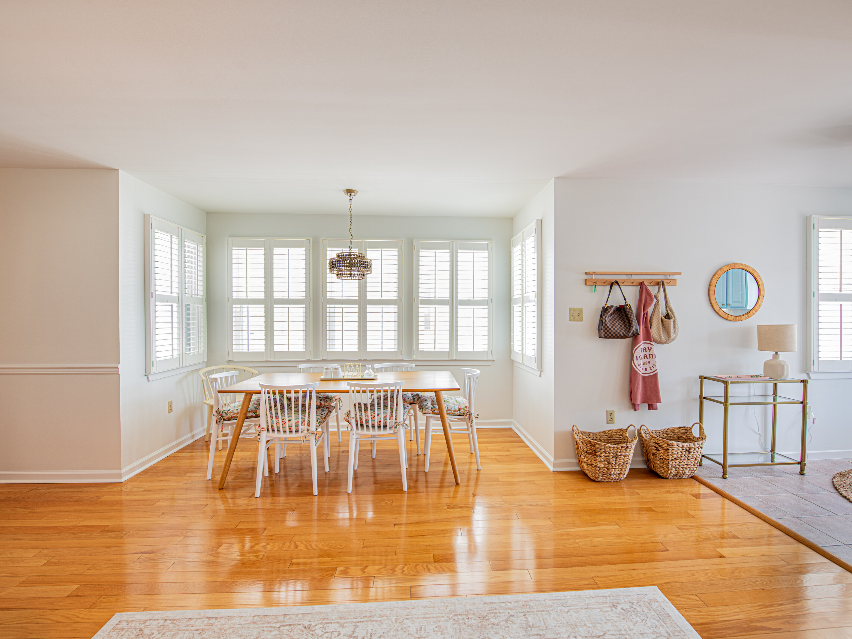 Dinning Table