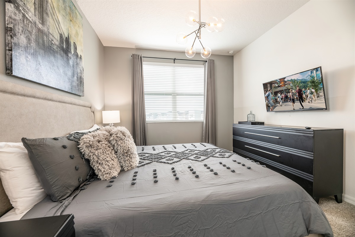 Bedroom 2 - Master En-suite King