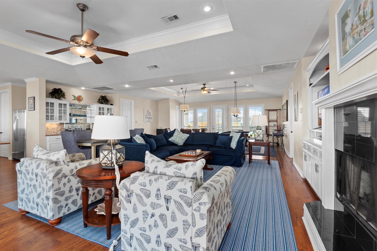 f0c6e1c7e4e641deaf103051aa106bb9 Large | Beachhouse | Texas | TX | Vacation Homes | Galveston | Crystal Beach | Kokomo | Breezy Days | Beachfront Elegance | Sunrise Serenity | Southern Sands Property Management, LLC
