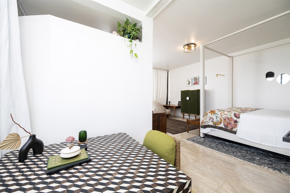 A dining experience rooted in simplicity, inspired by Japanese design.