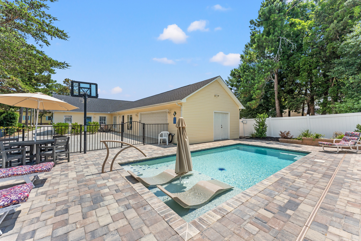 Private Pool w/ built in tanning ledge lounge chairs