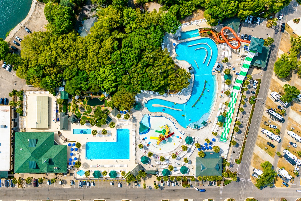 Take advantage of the pool, lazy river, waterpark, cafe and more! 