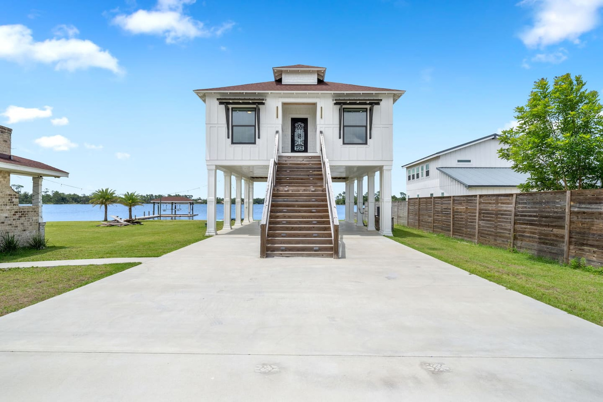 Hidden Cove - Private Beach and Boat Dock! | Photo 3