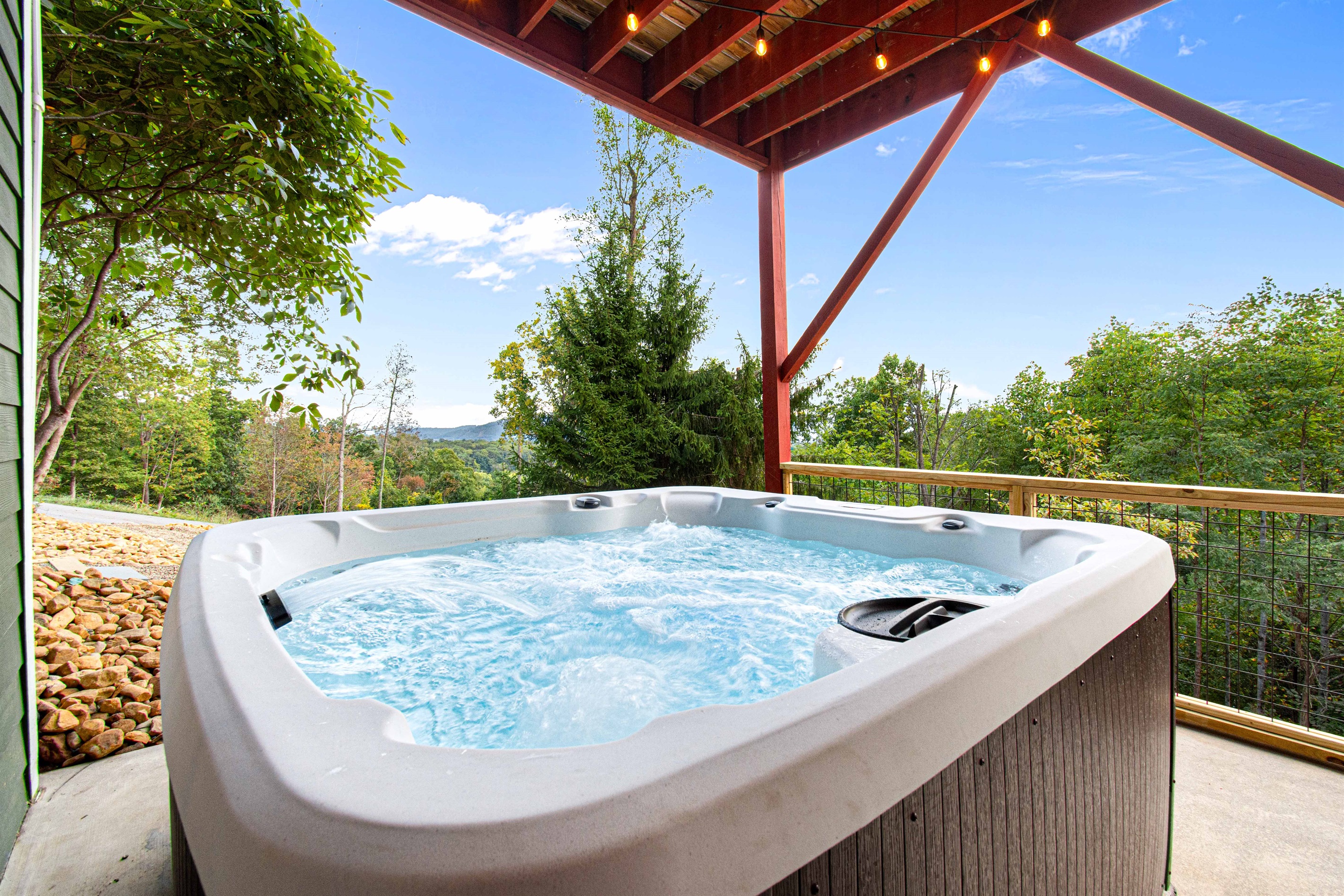 Relax and soak in luxury! 🌊✨ Our 6-person hot tub with 45 jets is the perfect spot to unwind with friends and enjoy the ultimate relaxation experience. Bubbles and good vibes await! 💦❤️