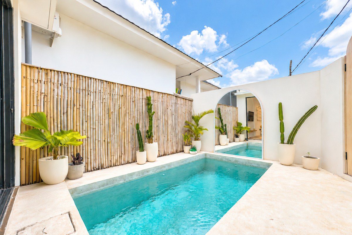 Pool area
