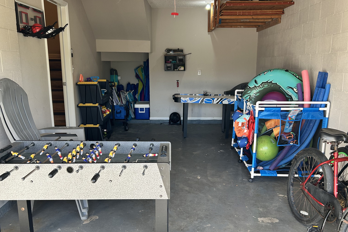 The game zone is the perfect place to gear up for a day of beach fun or unwind afterward! Its stocked with beach essentials, pool floats, wagons, chairs, and more. 

Take a break from the beach and play a game of basketball, air hockey, or foosball.