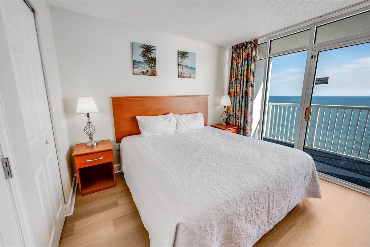 Beautiful Bedroom with Amazing Views 🌊☀️
