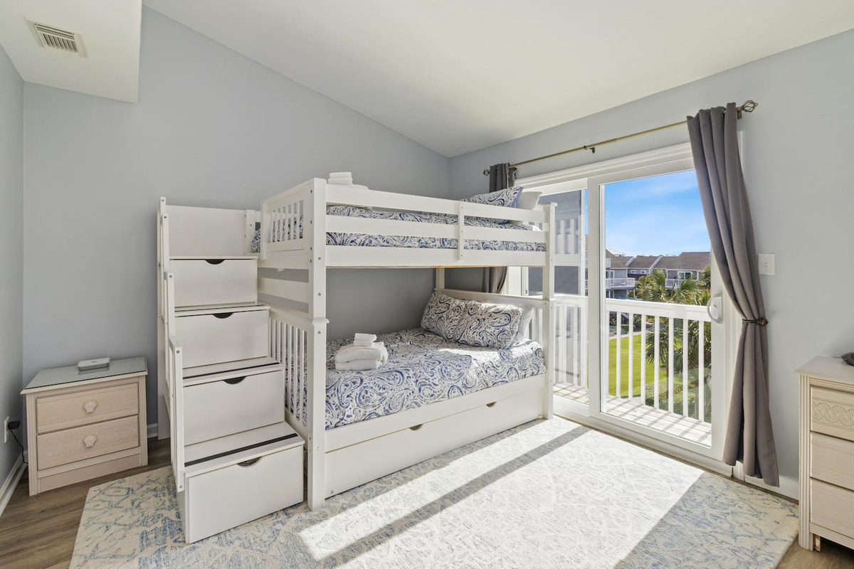 Pack the whole crew &mdash; the full- over-full bunk room with trundle sleeps four and still has its own TV and private ensuite.