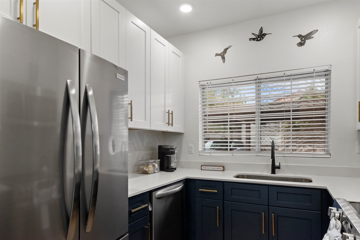 Functional and inviting kitchen for a comfortable stay