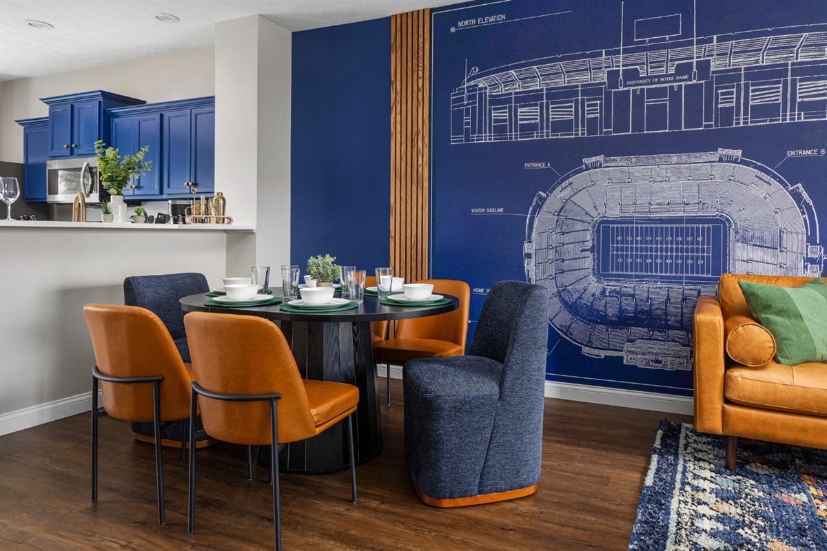 Dining table on 2nd floor seats 6