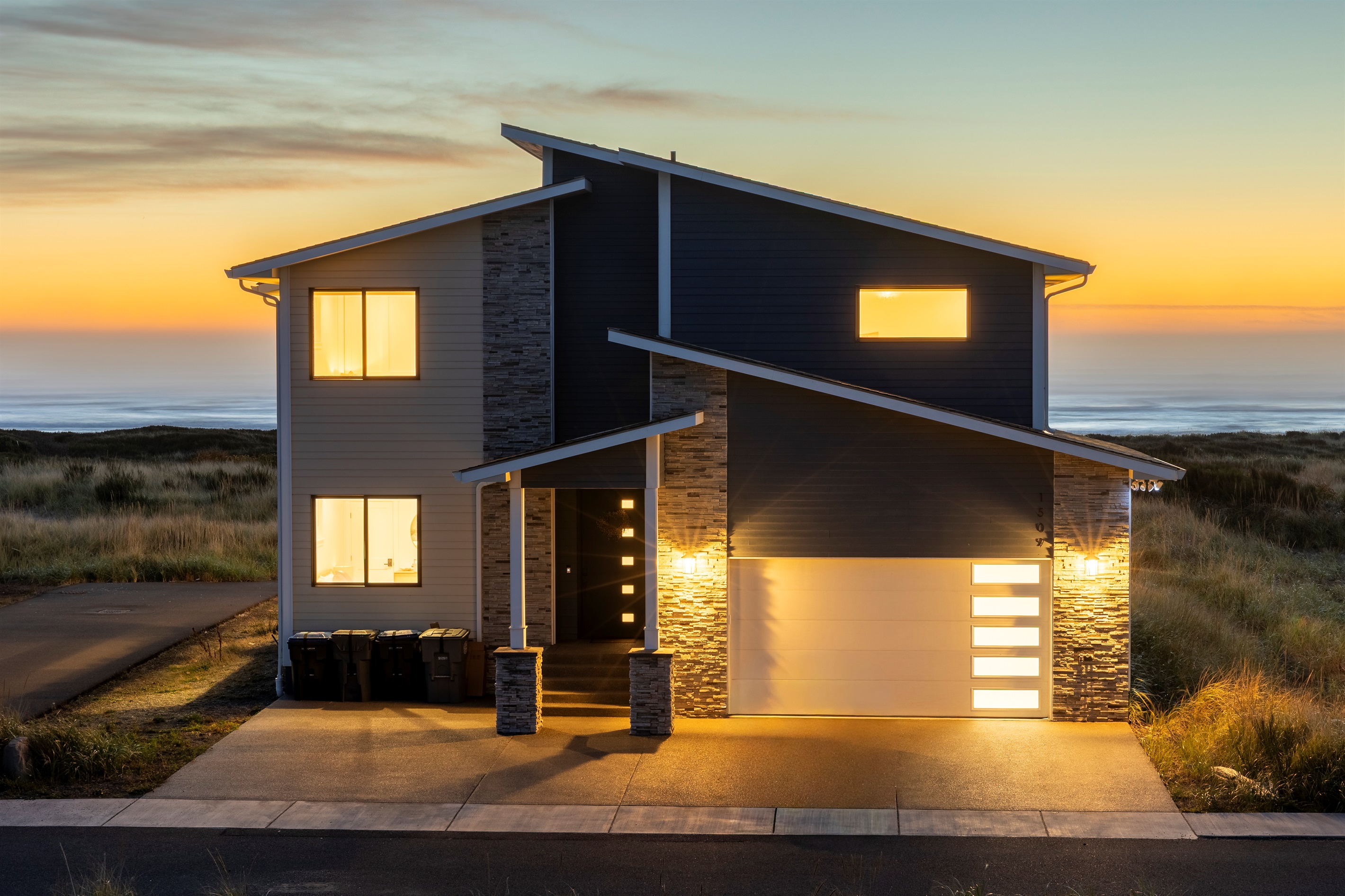 {Indigo} Welcome to your oceanfront getaway. Easy parking for the whole crew (up to 4 cars).