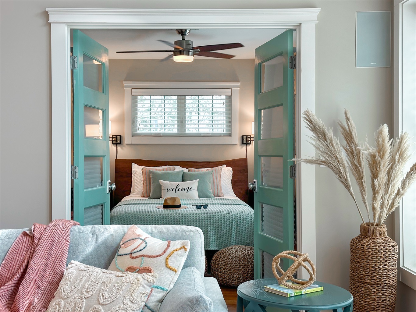 Seaborne is newly remodeled and decorated with you, the guest, in mind.