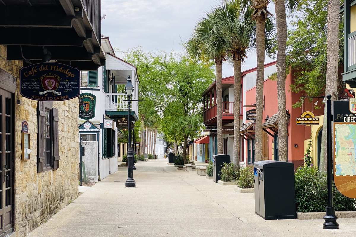 8 min drive to downtown Saint Augustine 