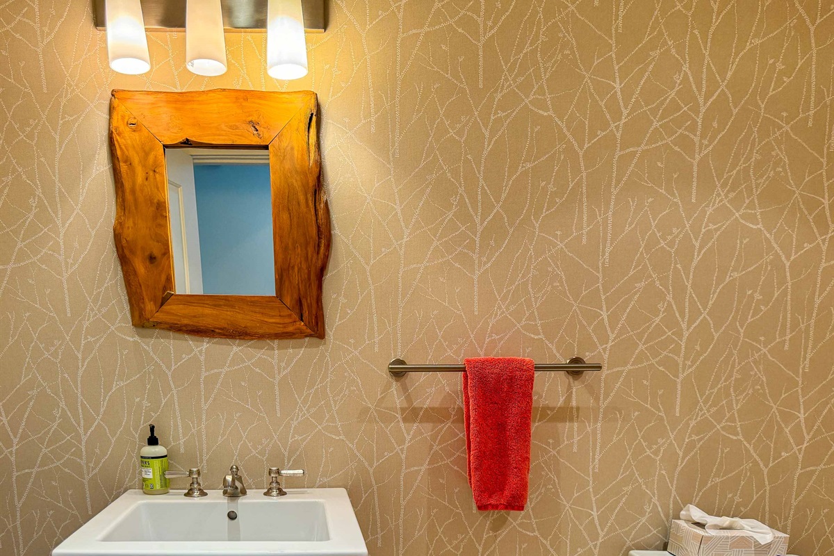 1/2 Bath