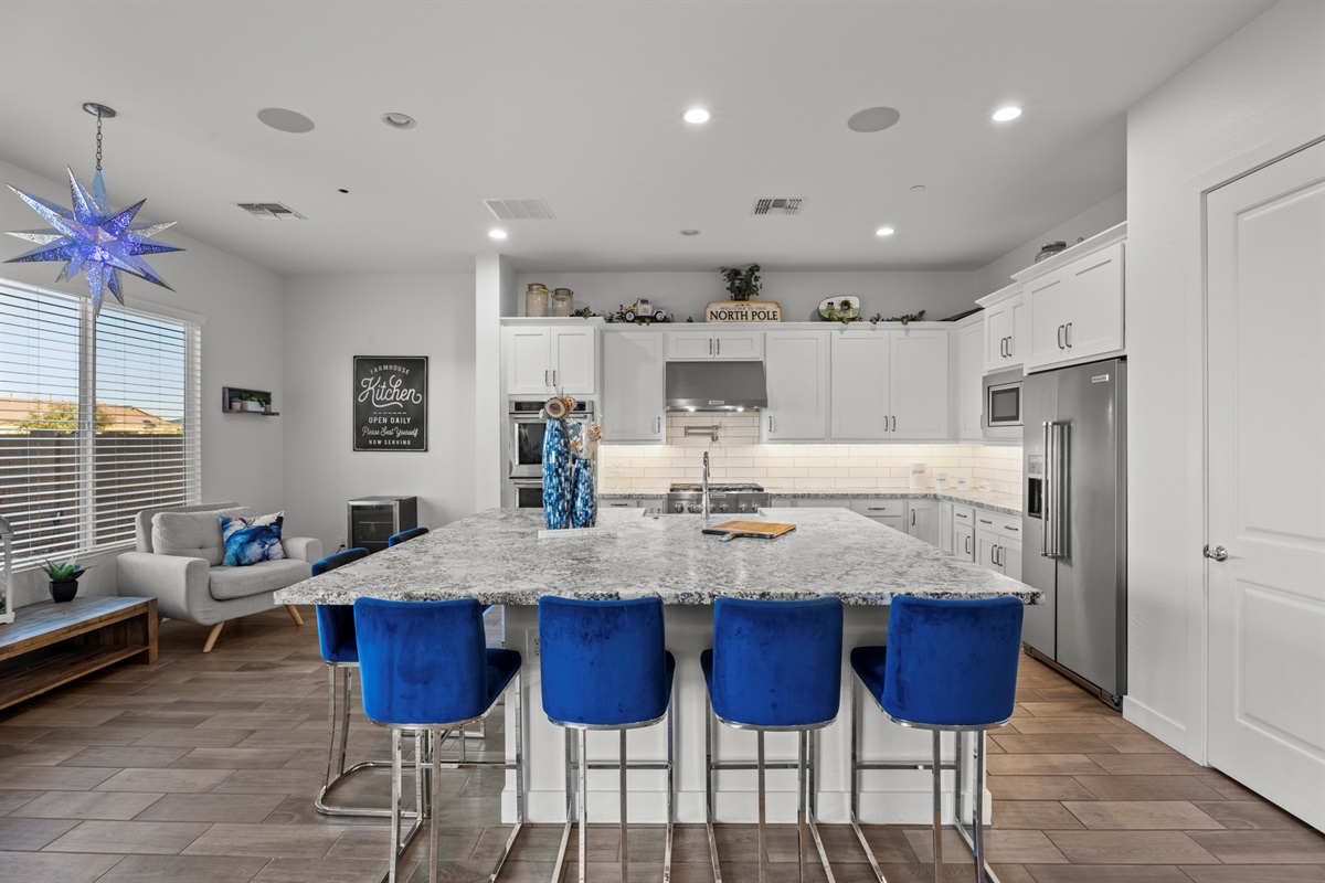 The Grand Peoria Estate – 5BR / 4.5BA Luxury + Casita — Modern Home | Sleeps 10 | Family Escape w/ Casita, Peoria, Arizona — photo 21