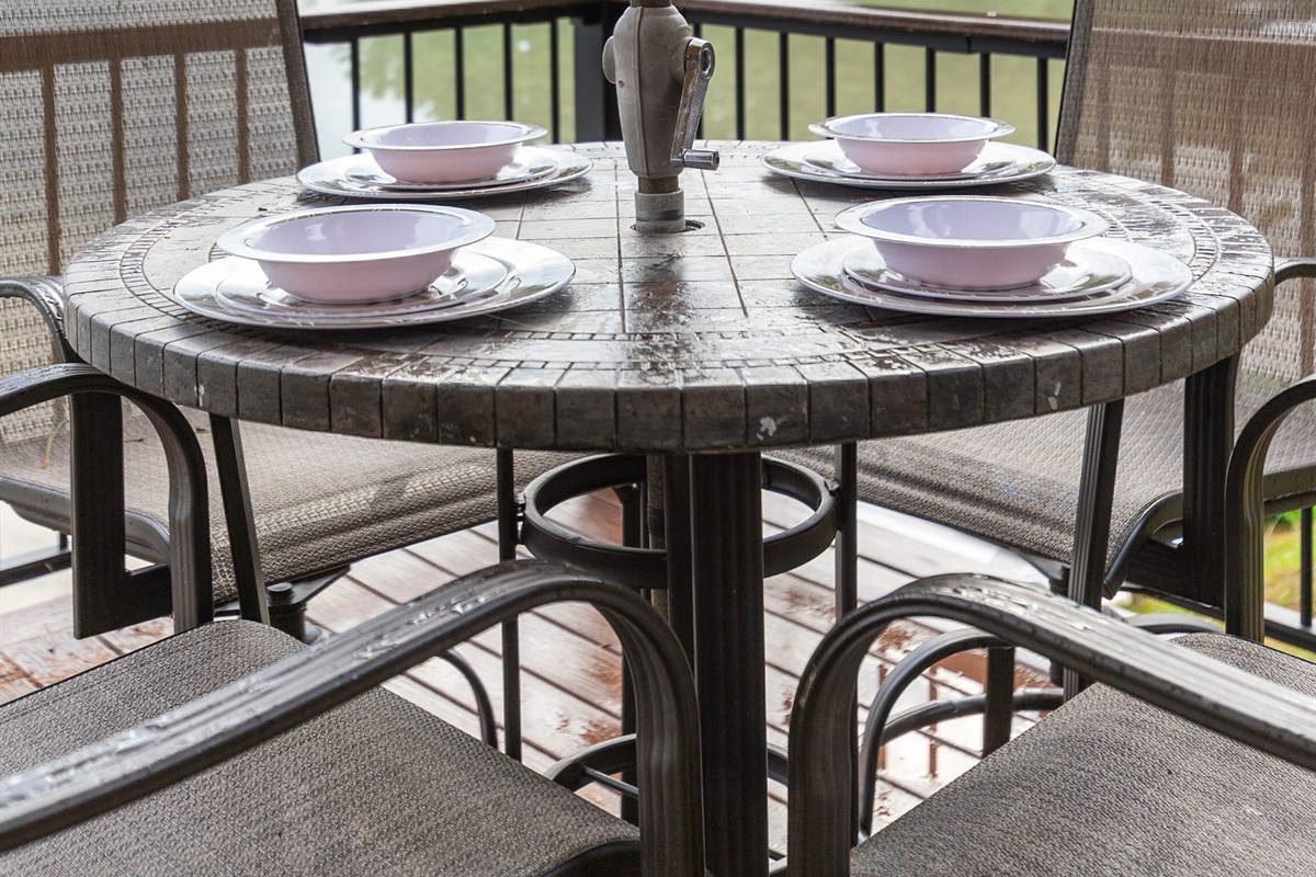 Experience dining al fresco—meals taste better in the fresh air with lake views.