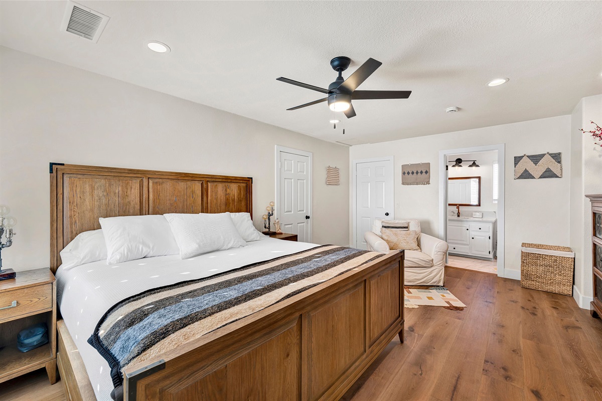 Upstairs Main Bedroom - Family Suite Bedroom 1 King Bed