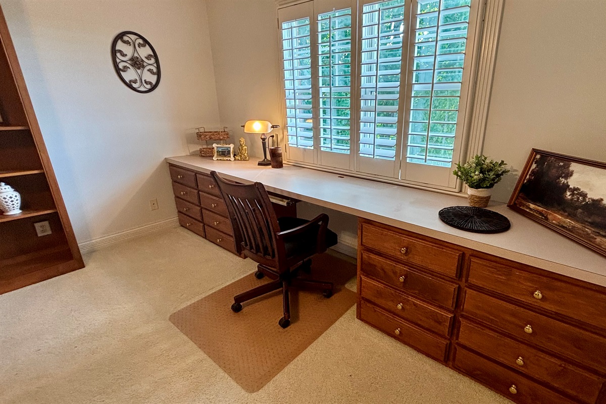 There is a desk just in case you need to finish those reports before heading to the lake!