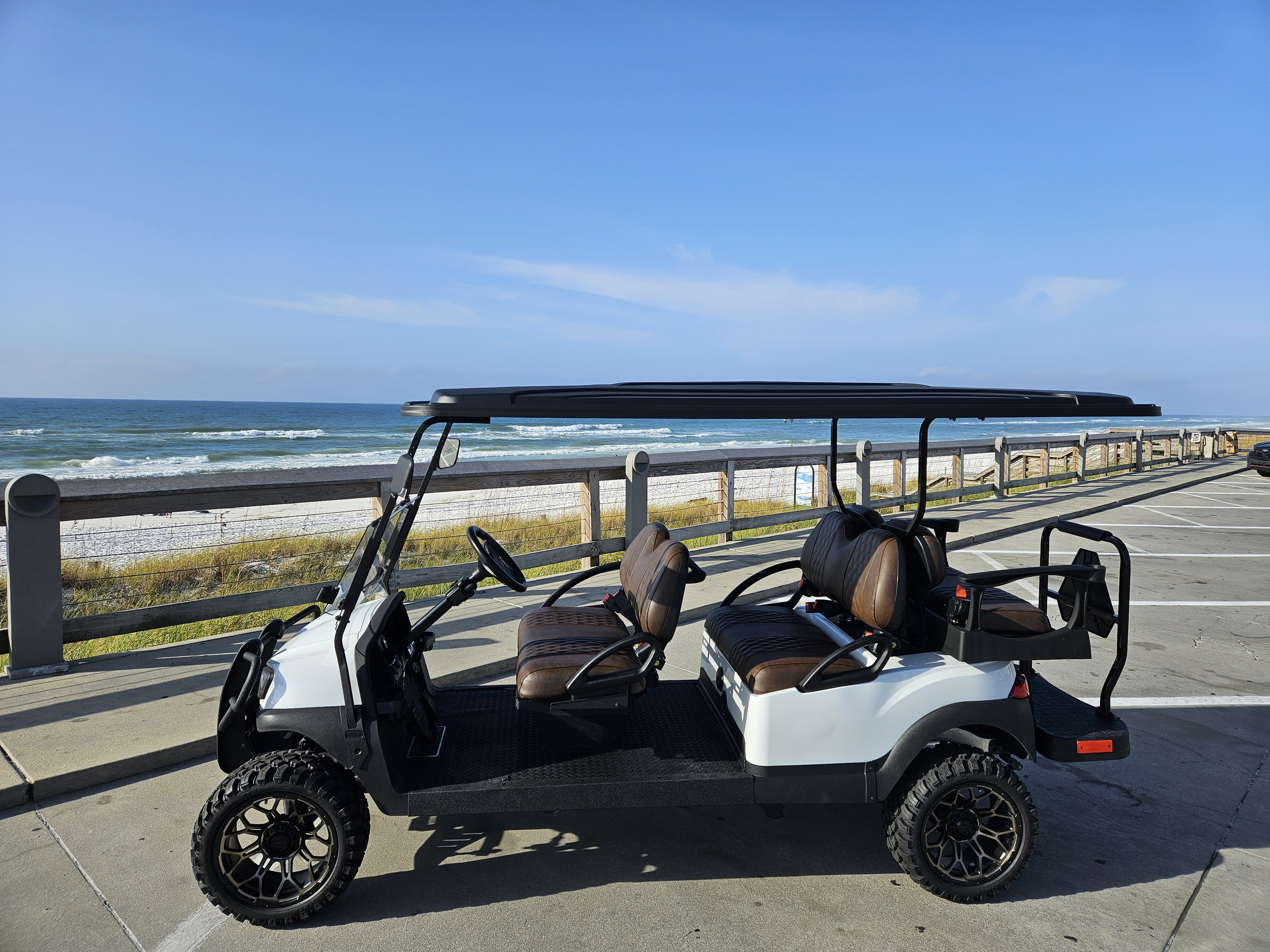 6 Person Lithium Golf Cart