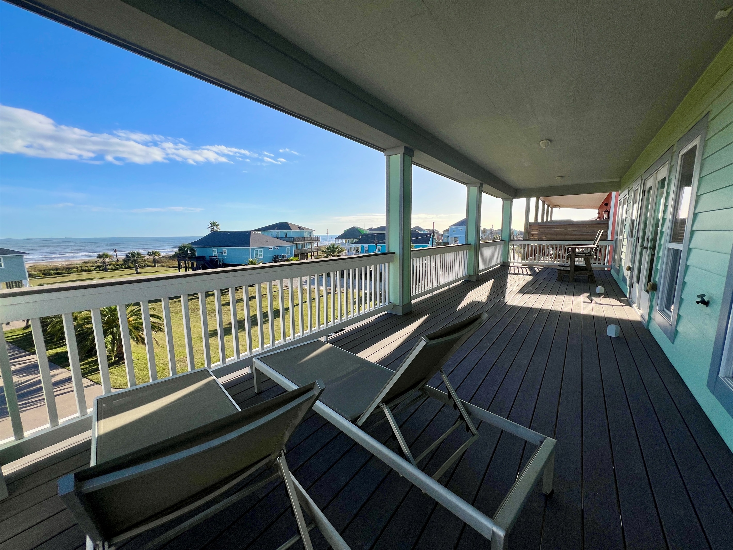 Crystal Paradise Outdoor Space: Elegant outdoor living space designed for comfort, overlooking beautiful landscapes.