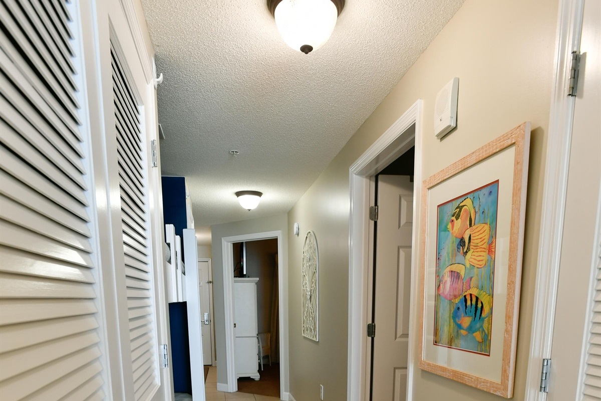 Interior/Bunk Area