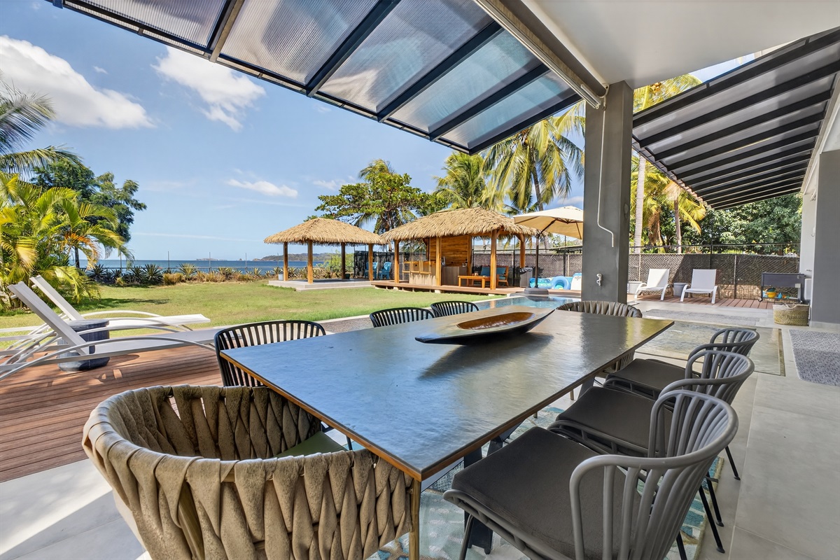 Outdoor table seats 8
