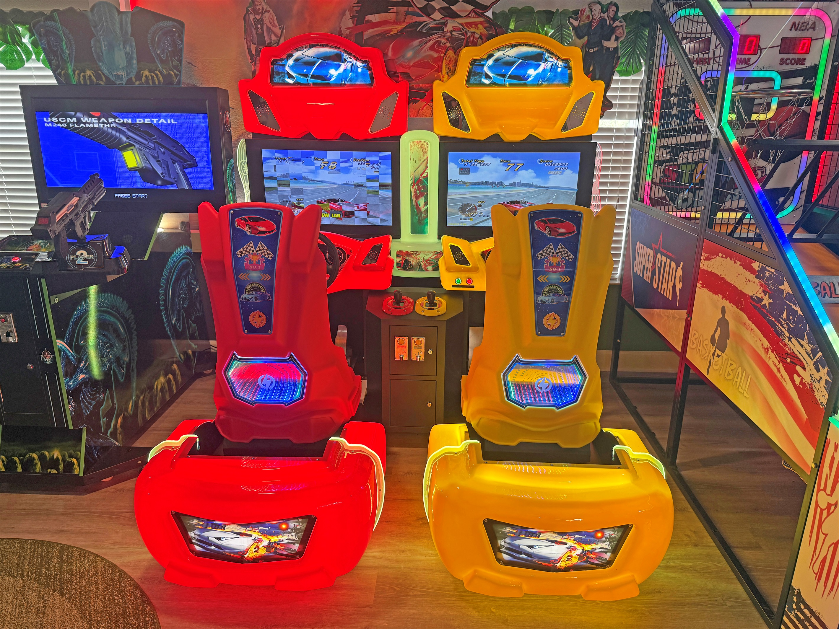 Play Outrun Race Cars Arcade Game (FREE To Play)