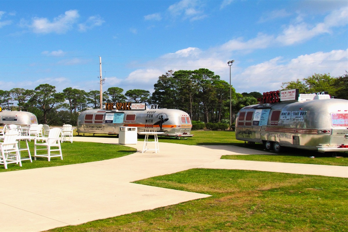 Savor the flavors of the season at The Beach Club! Our vibrant food truck is here for a limited time, offering delicious bites and refreshing drinks to complement your coastal escape.
