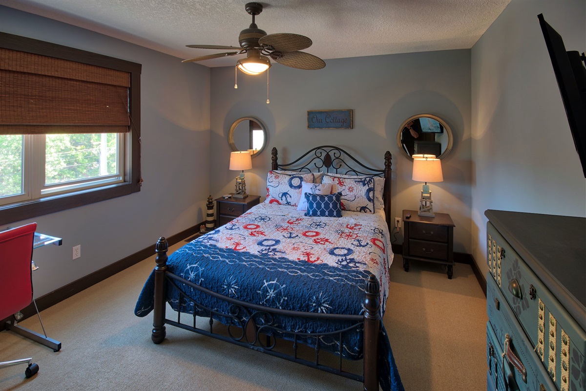 f18dd80afaf949ebb814cbafb6c3dbad Large