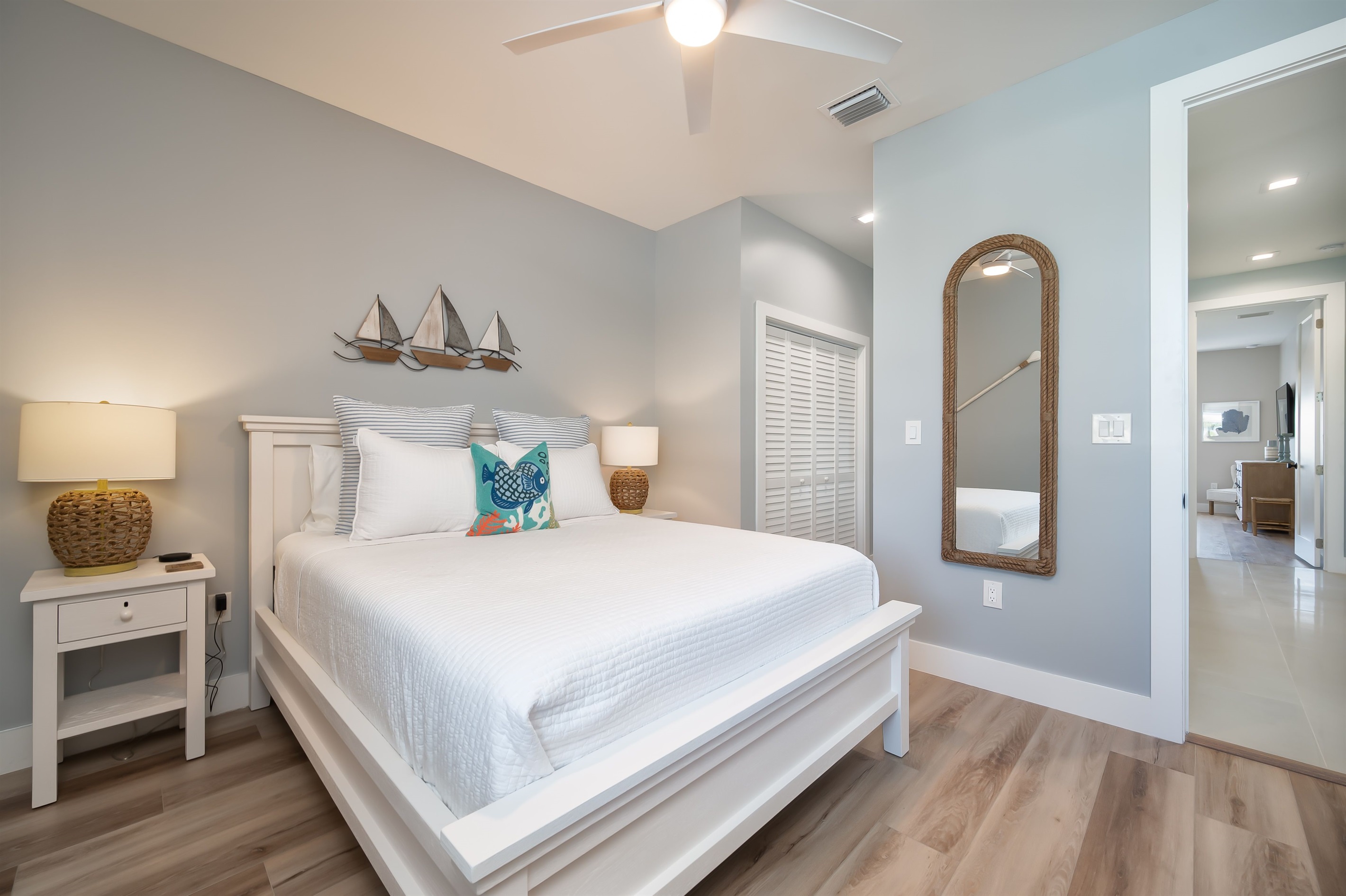Downstairs guest bedroom with Queen size bed
