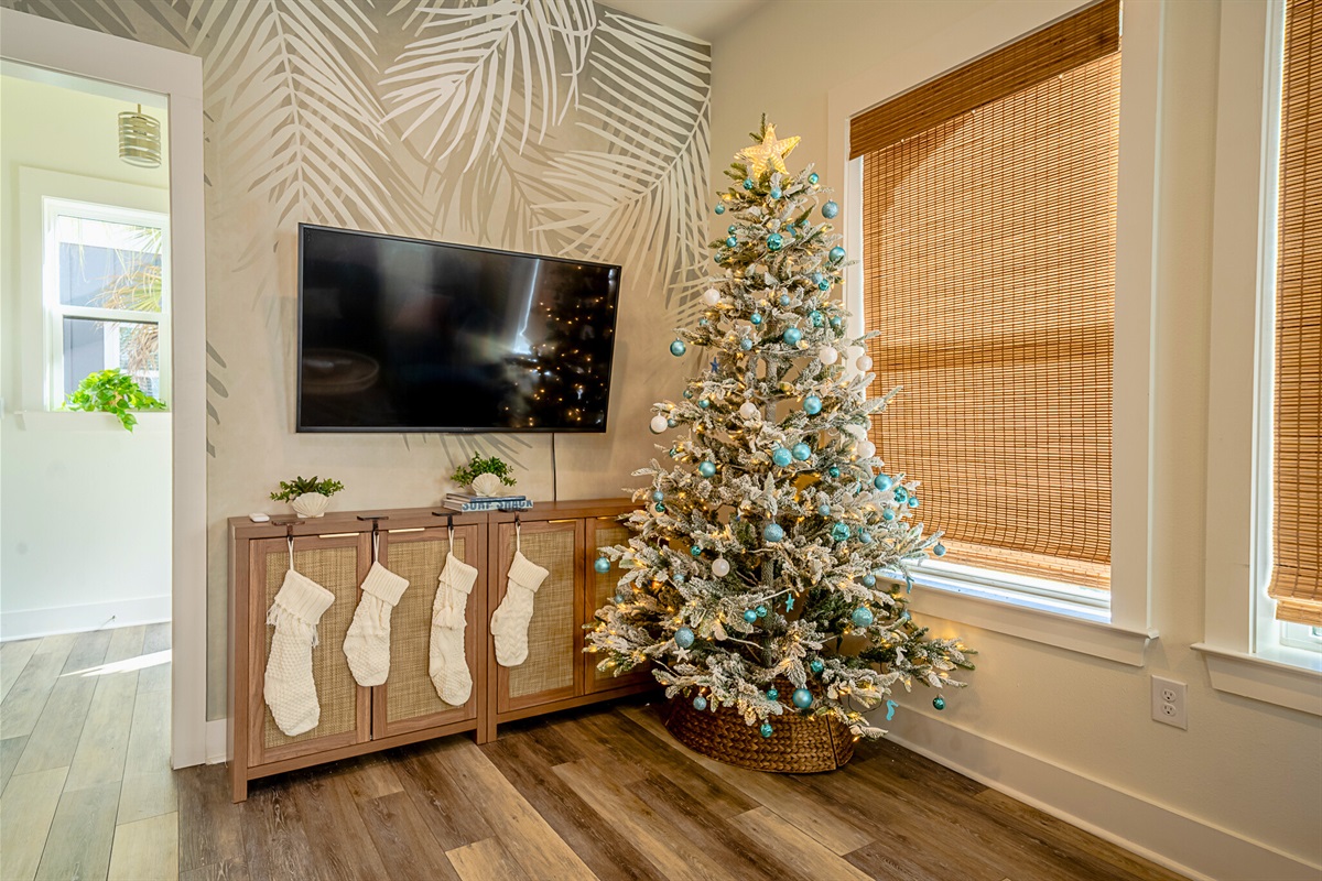 The Snapper is beautifully decorated for the Holidays