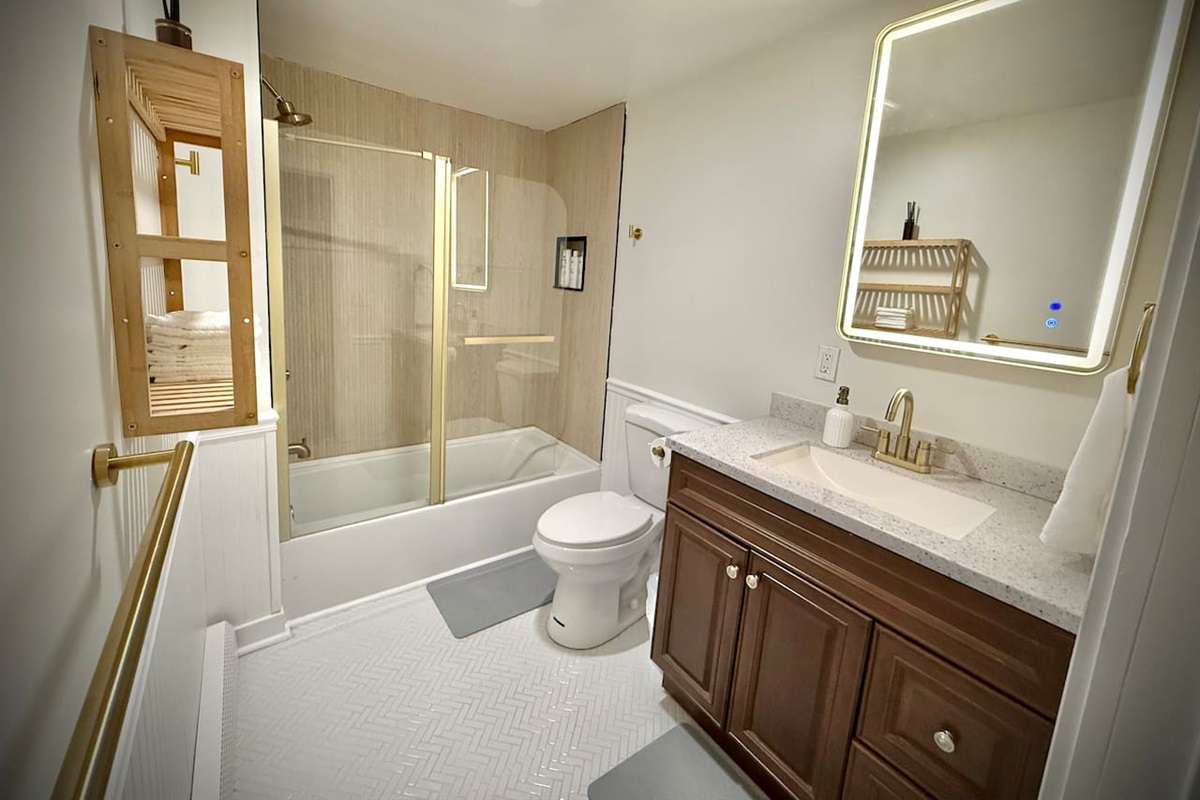 Full Bathroom