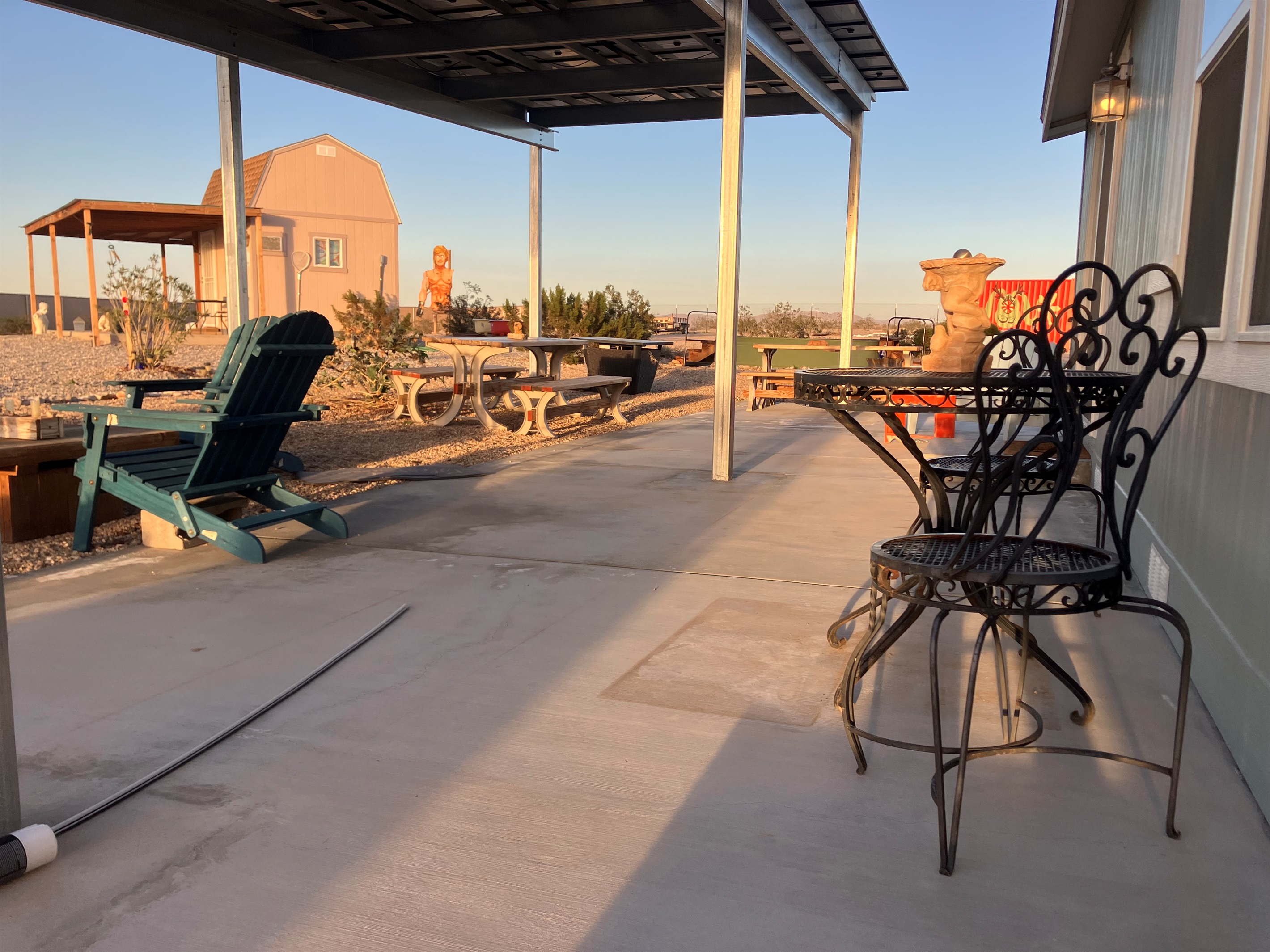 Front patio / porch - dining options!