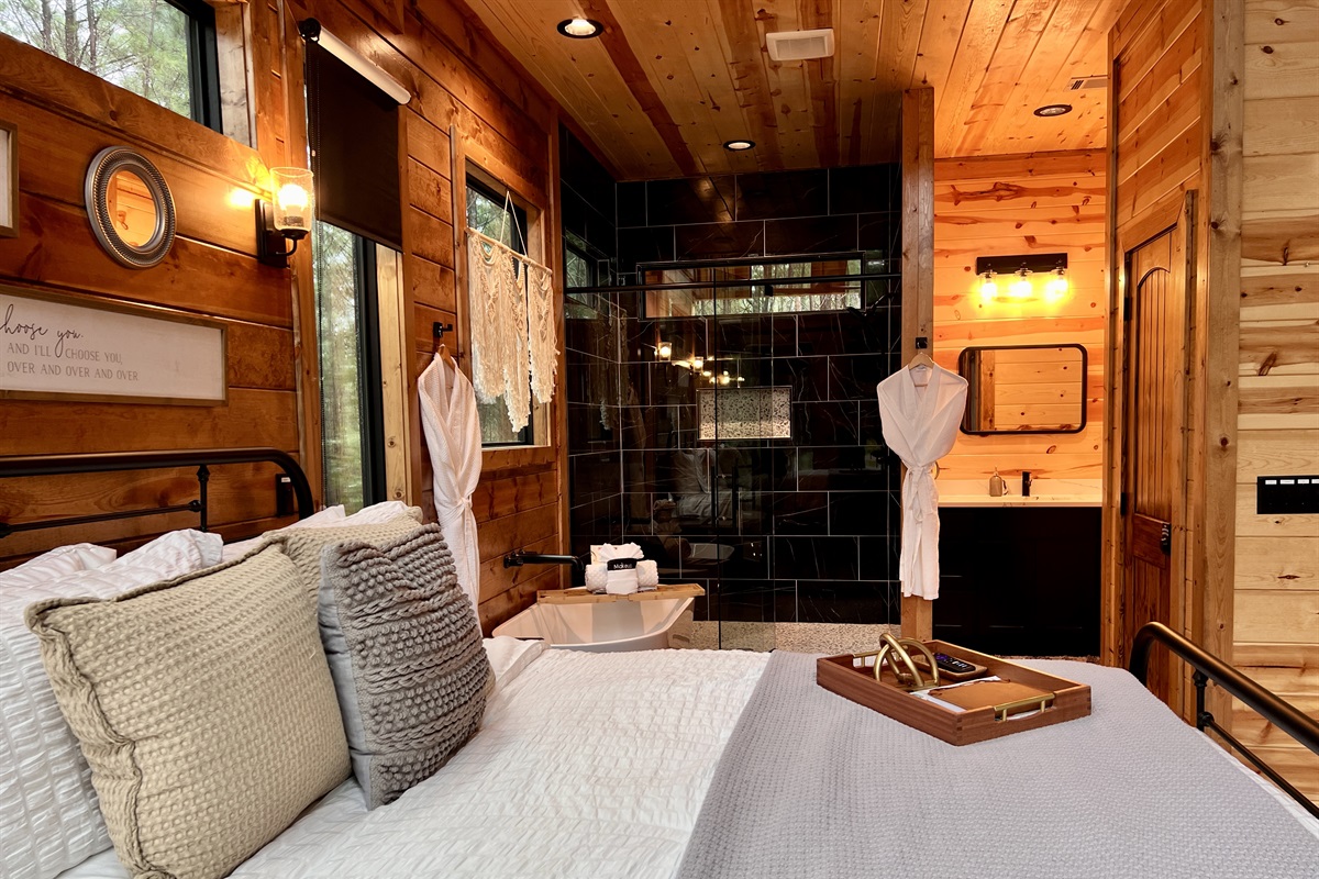 This honeymoon cabin will not disappoint.